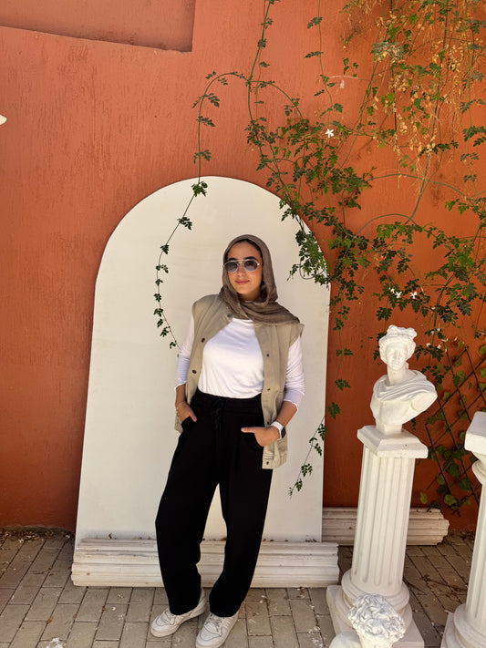 Black Pleated Sweatpants - Casual Chic